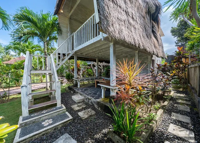 Abian Huts Dream Beach Lembongan 3*