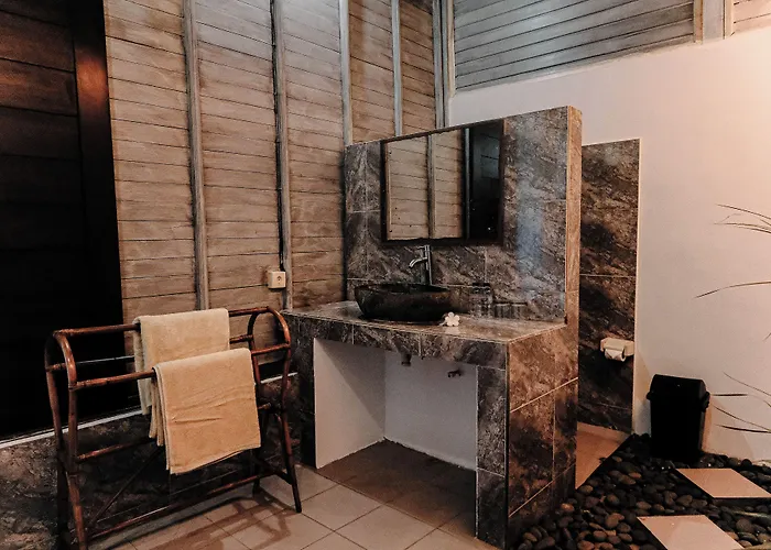 Abian Huts Dream Beach Lembongan 3*
